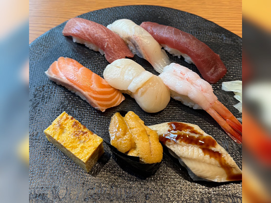 お寿司屋さんがリューアルしたので行って来ました♪